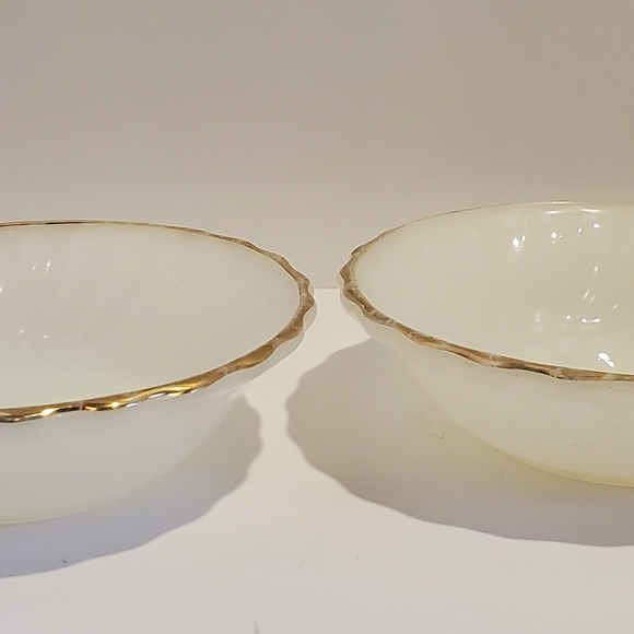 Set Of 2 Vintage Fire King Glass Golden Shell Soup/Salad Bowls | 22K Gold Trim - Picture 15 of 15